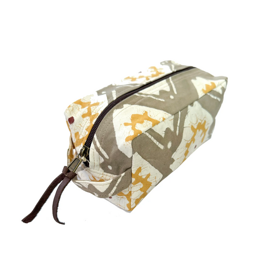 Atlas Diamond Travel Pouch
