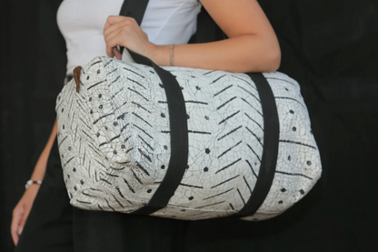 Matika Linen Black Weekend Bag